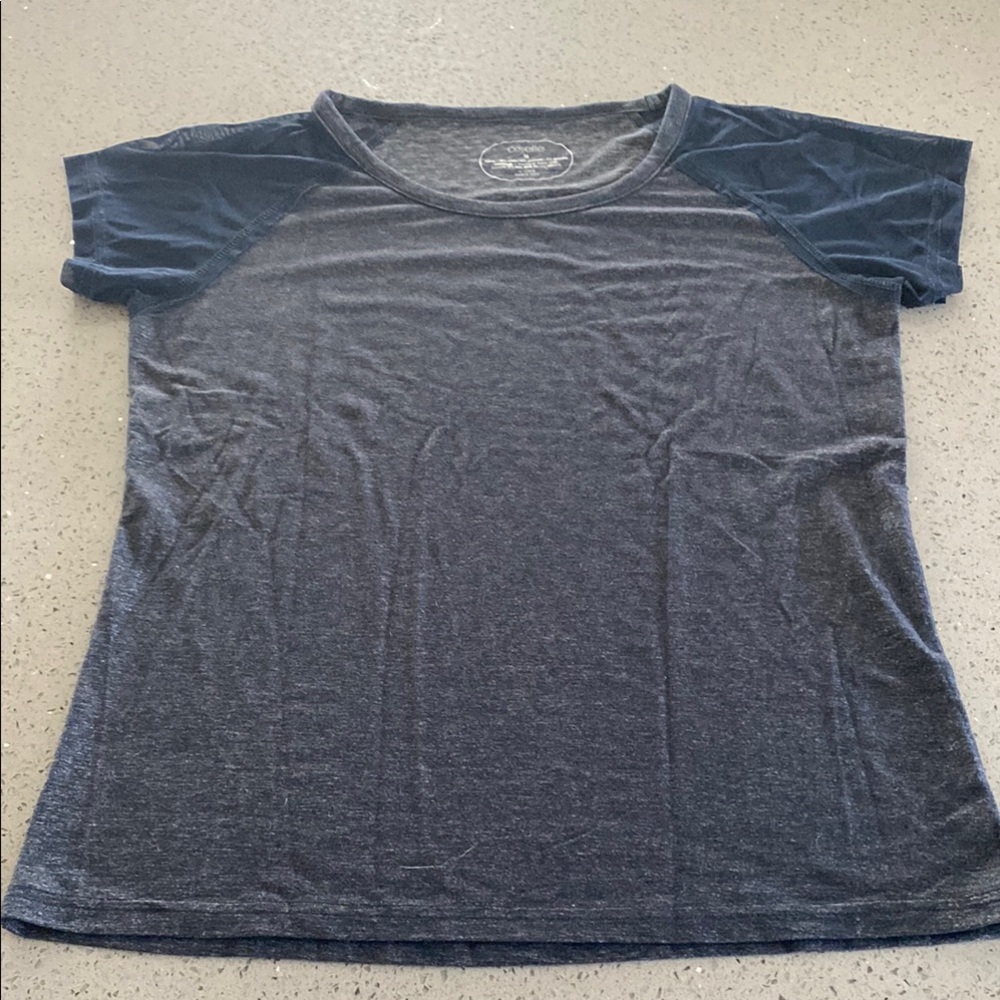 2/$30 Oiselle short sleeve athletic tee - large